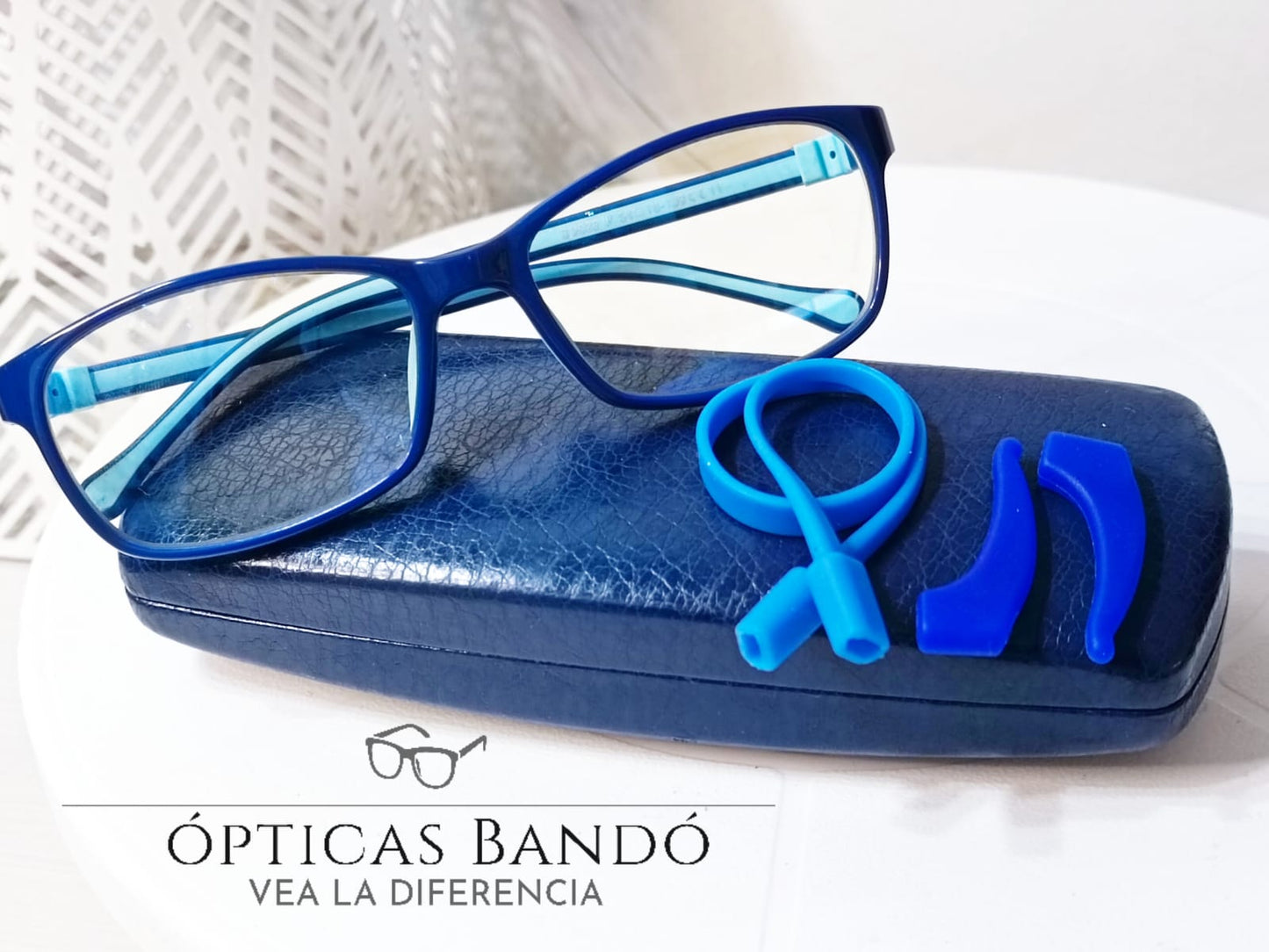 (Co Lentes opticos niño y niña
